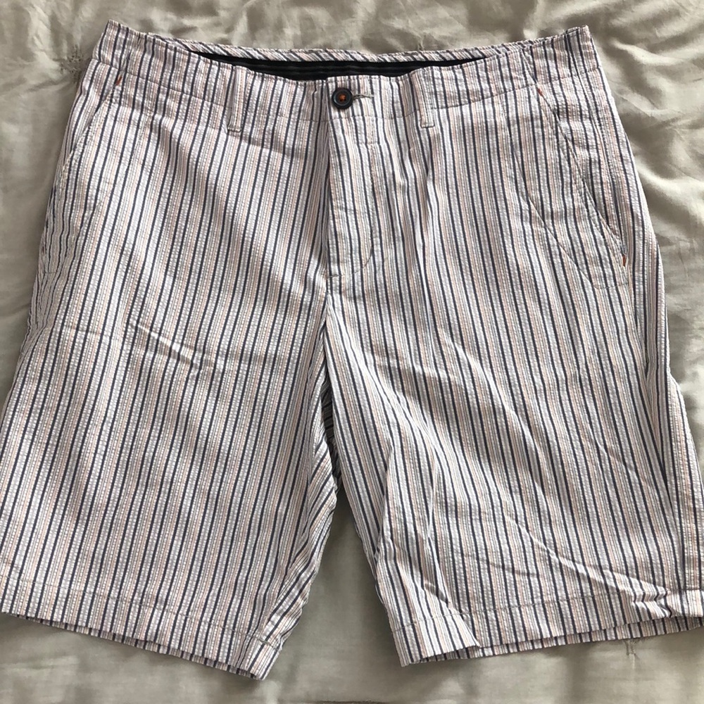 Tommy Bahama striped shorts size 32